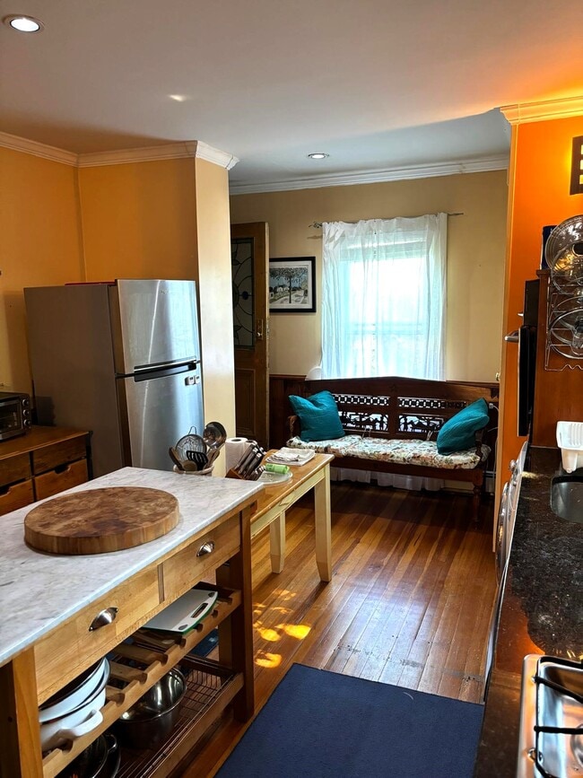 602 Franklin St Unit 3