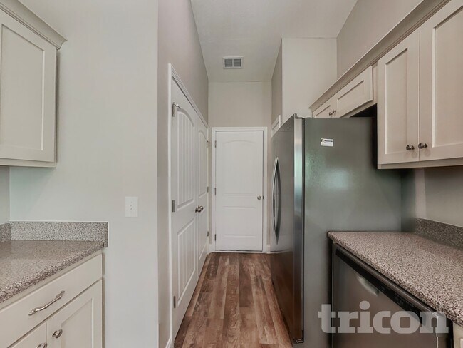 Photo - 1059 Berra Dr