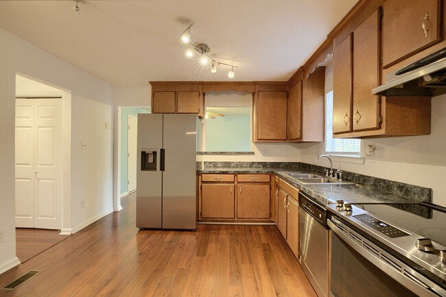 Photo - 5 Millicent Ct