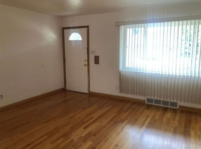 Photo - 8412 Winzenburg Dr