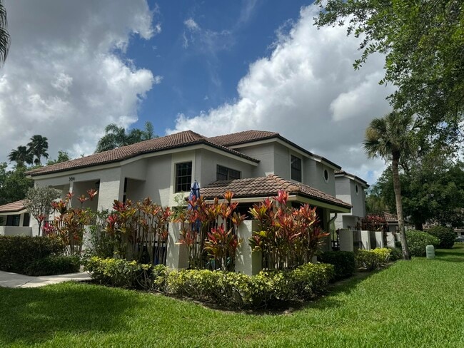 Photo - 364 Prestwick Cir