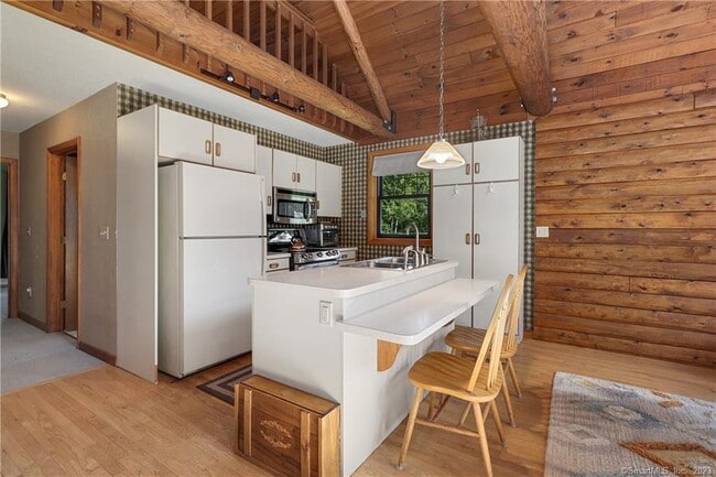 Photo - 53 Swaller Hill Rd