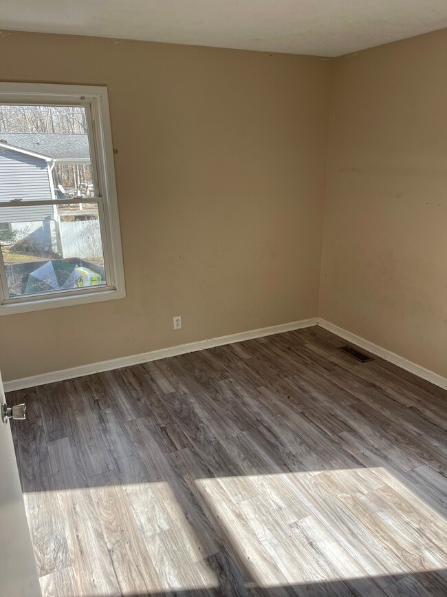 Photo - 2129 Ferry Rd