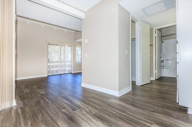 Raintree Apartment Homes