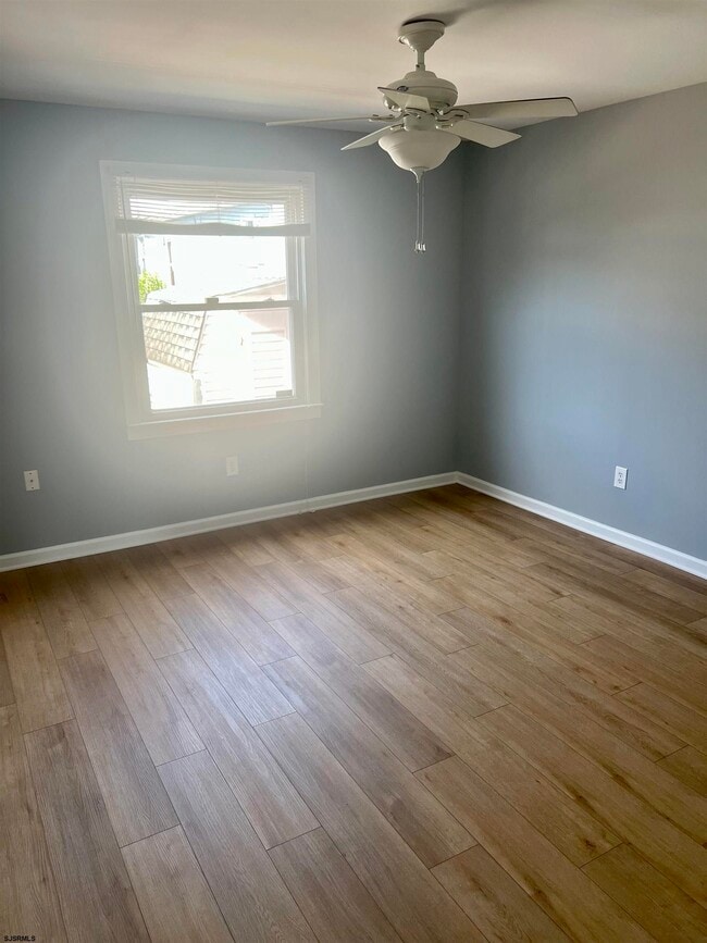 Photo - 5401 Edgewater Ave
