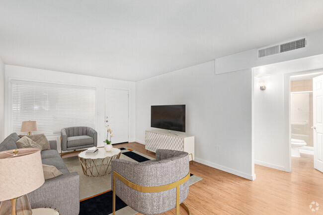 Building Photo - Decco 109 Rental