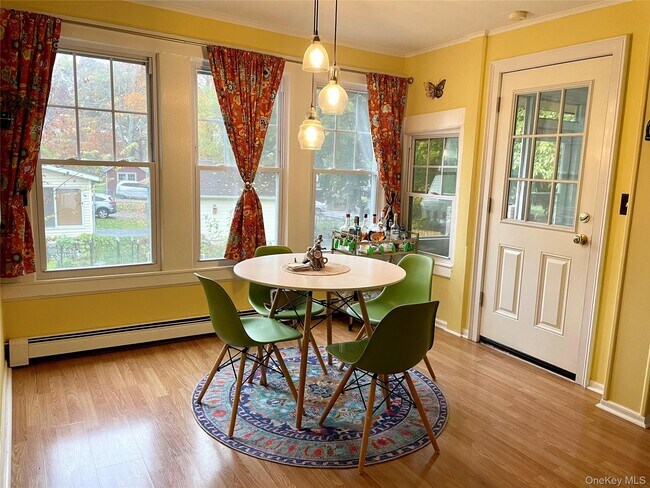 Photo - 90 Innis Ave