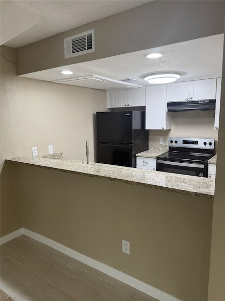 Building Photo - 4638 Country Creek Dr Unit 1249V
