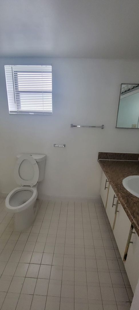 Photo - One bedroom unit near Palm Beach Outlets