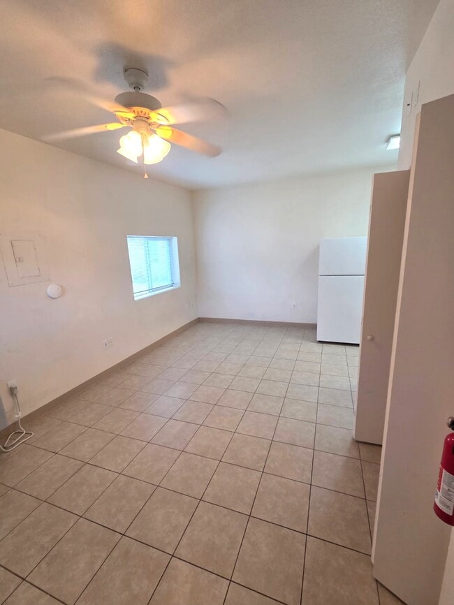 Photo - 1151 Belford Ave Unit 9