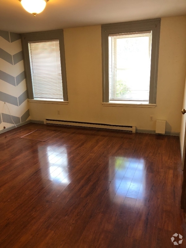 Building Photo - 333 Madison Ave Rental