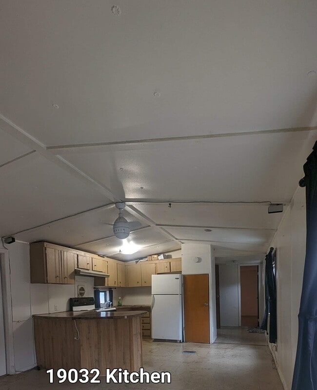 Photo - 19032 Causeway Blvd