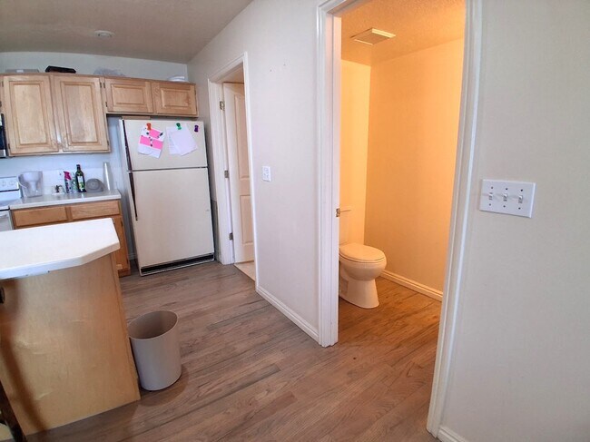 609 N Seven Peaks Blvd