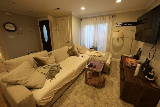Photo - 10 Symmes St Unit 1