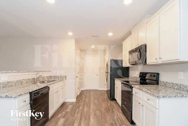 Photo - 274 Kendall Dr