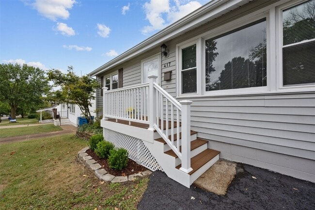 Photo - 417 Chamberlin Dr