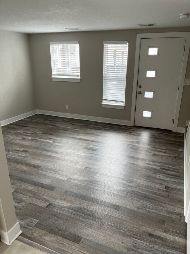 Photo - 1602 Garfield Ave Unit 11