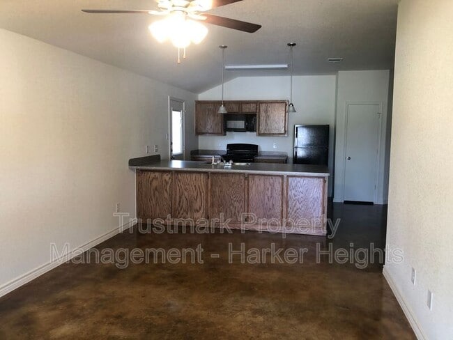 Photo - 926 Maplewood Dr Unit A