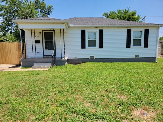 Building Photo - 504 N Marshall Dr Rental