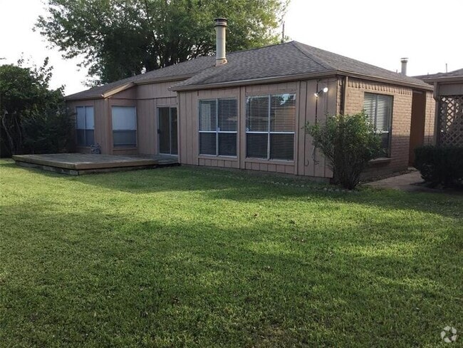 Building Photo - 7511 Marisol Dr Rental