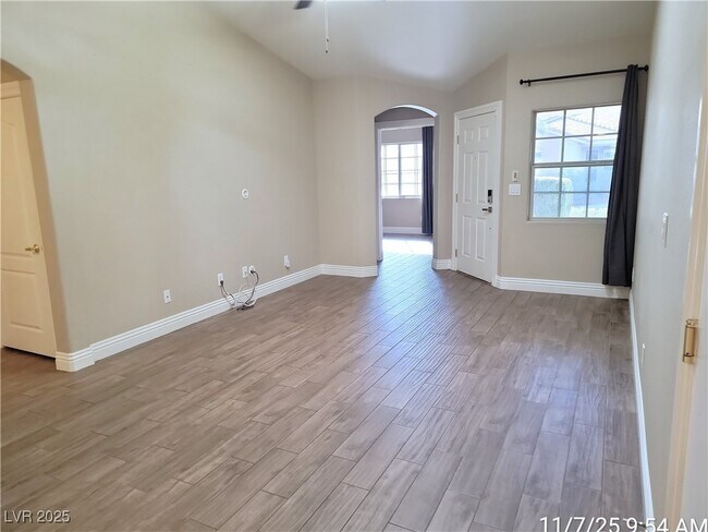 Photo - 8615 Little Fox St