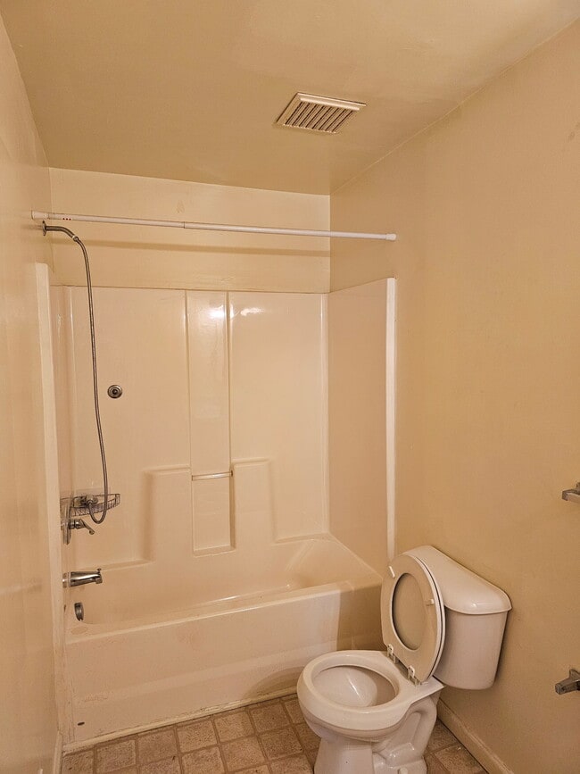 Photo - 9501 Lauder St