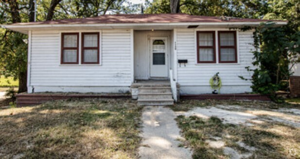 Building Photo - 1130 N Mosby Ave Rental