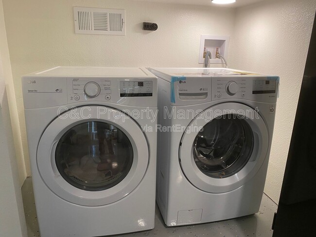 Photo - 3790 Whitman Cir