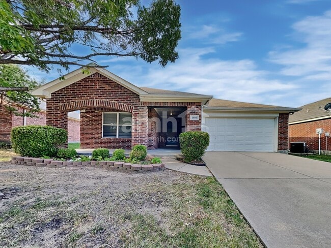 Building Photo - 1804 Heron Dr Rental