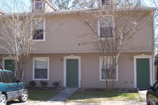 Photo - Affordable 2 BD 2.5 BA Townhouse off Tennessee Street