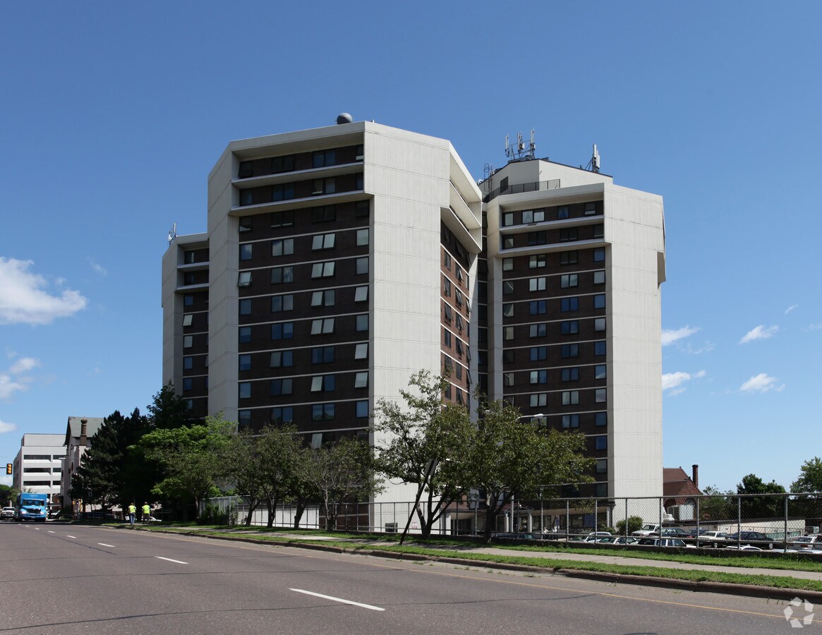 Photo - Tri-Towers Apartments