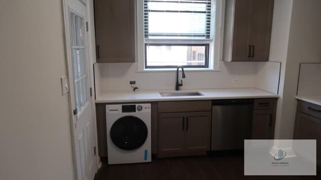 Photo - 5507-09.5 N Lincoln Ave Unit 5509.5 2-N