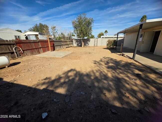 Photo - 1502 N 180th Dr