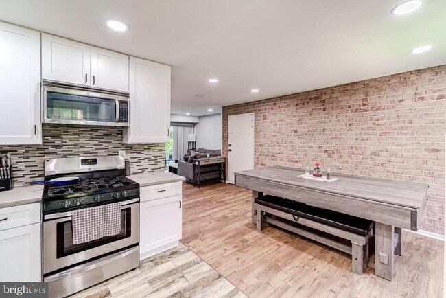 Photo - 6012 Westchester Park Dr Unit 101