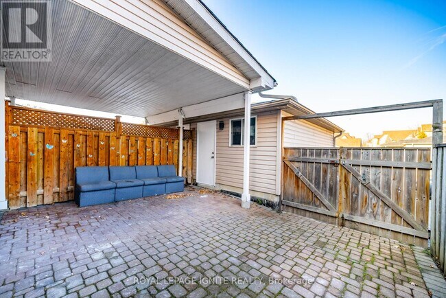 Photo - 176 Wright Ave