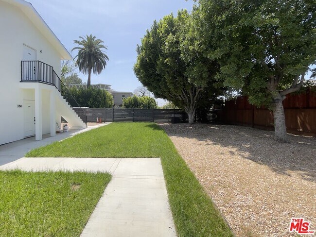 Photo - 288 Grandview St