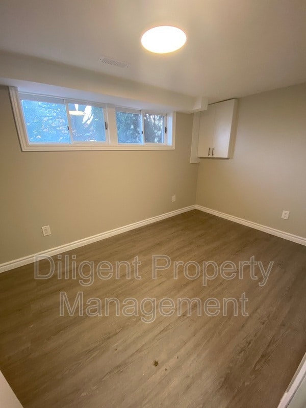 Photo - 1528 Redwood Dr