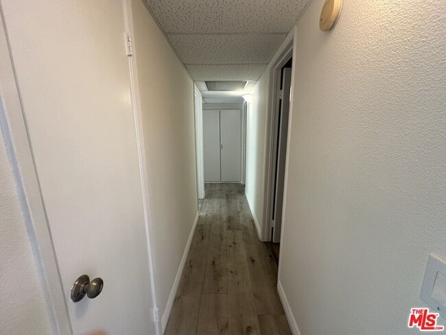Photo - 18350 Hatteras St Unidad 202