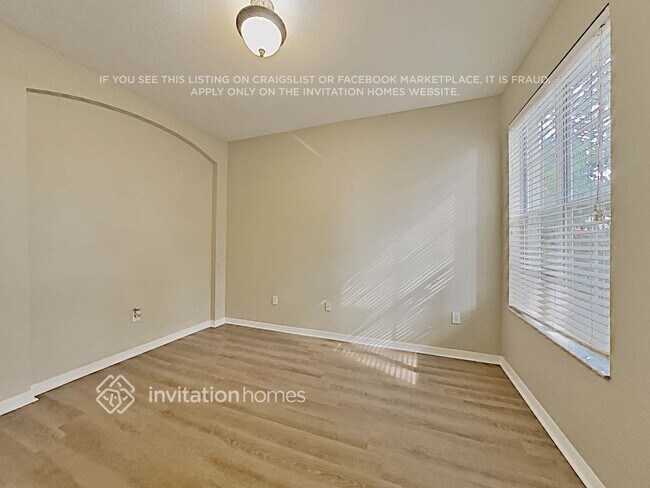 Photo - 8211 Crescent Moon Dr