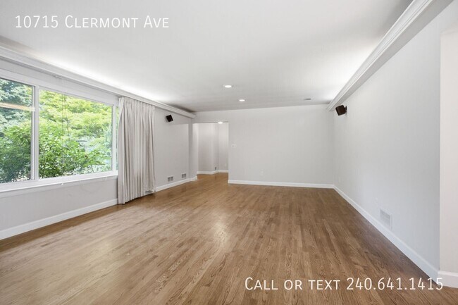 Photo - 10715 Clermont Ave