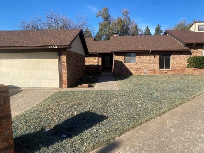 Building Photo - 1732 Lionsgate Cir