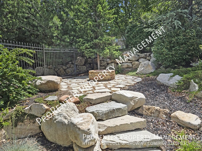 Photo - 843 Eaglepointe Dr