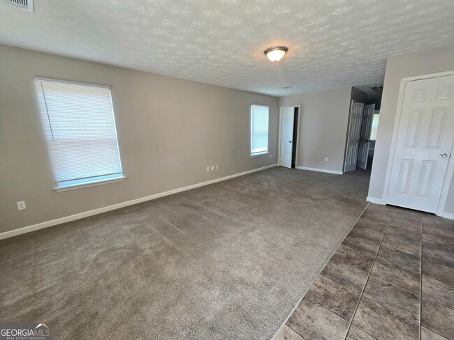 1147 Dunivin Dr