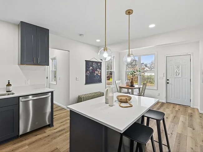 Photo - 1730 5th St NE Unit B