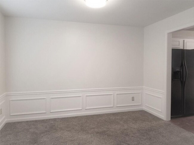 Photo - 500 Alstonefield Dr