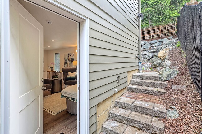 Photo - 6530 Delridge Wy SW Unit A
