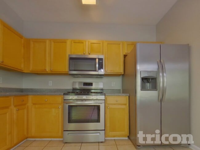 Photo - 2054 Laird Rd