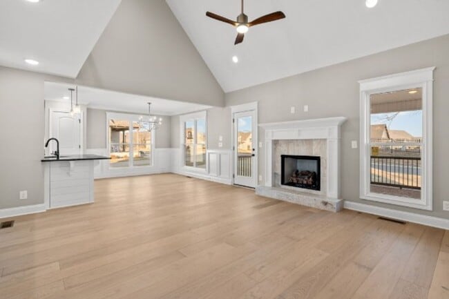 Photo - FOR LEASE- NEW CONSTRUCTION IN BROOKSIDE F...