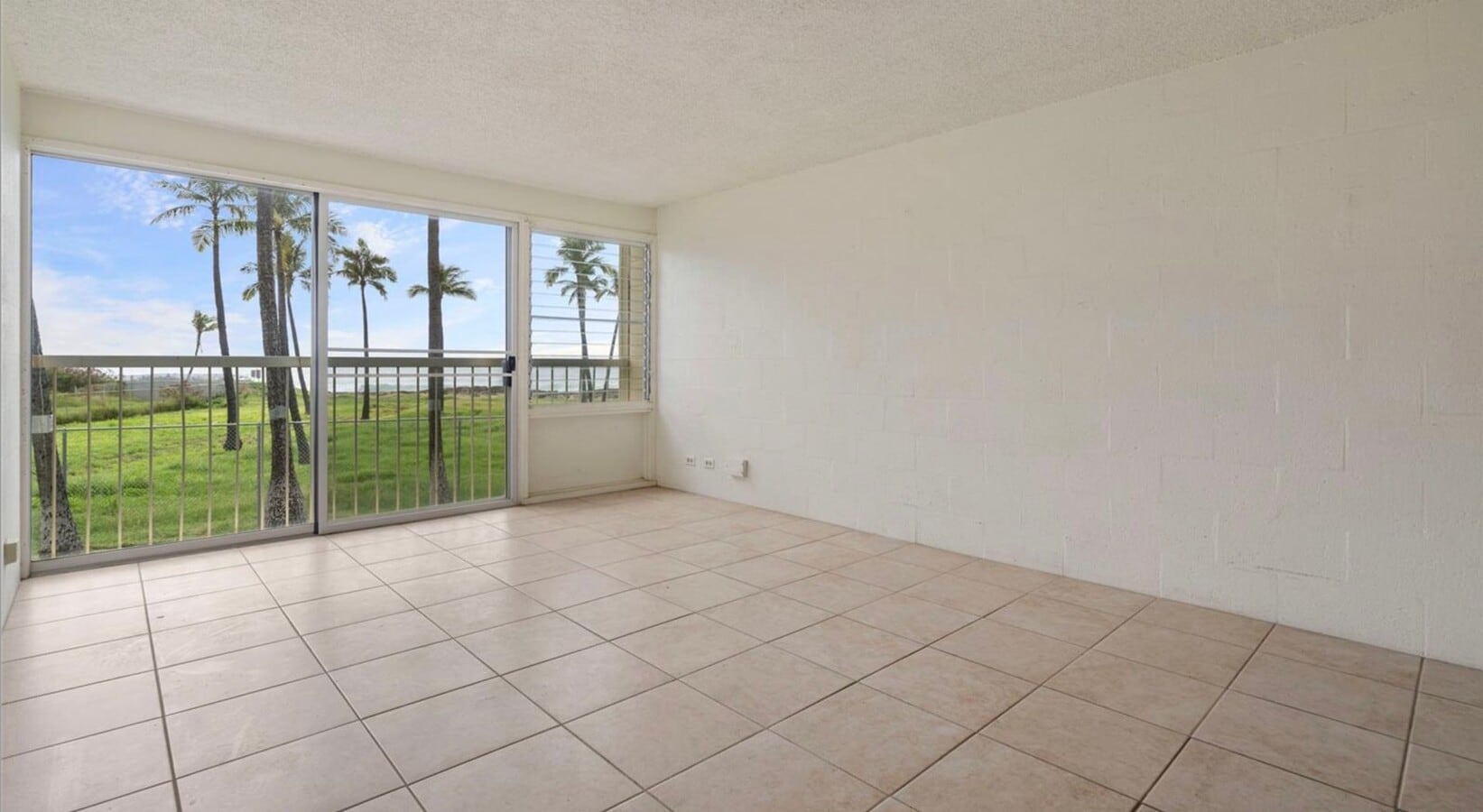 Photo - Makaha Surfside - Studio Unit C226