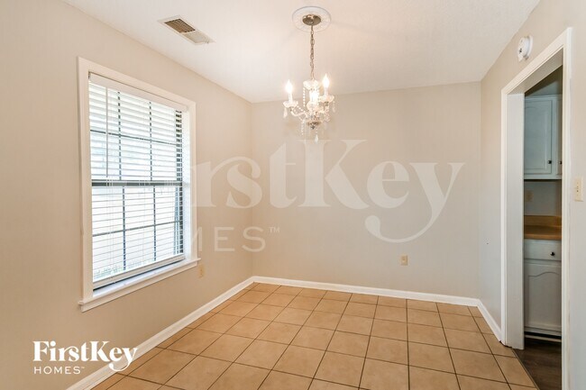 Photo - 7185 Ransdorp Dr